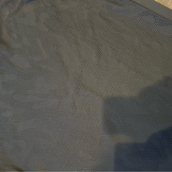 Stella McCartney for Adidas men’s XL Soccer Shirt - Picture 4 of 6